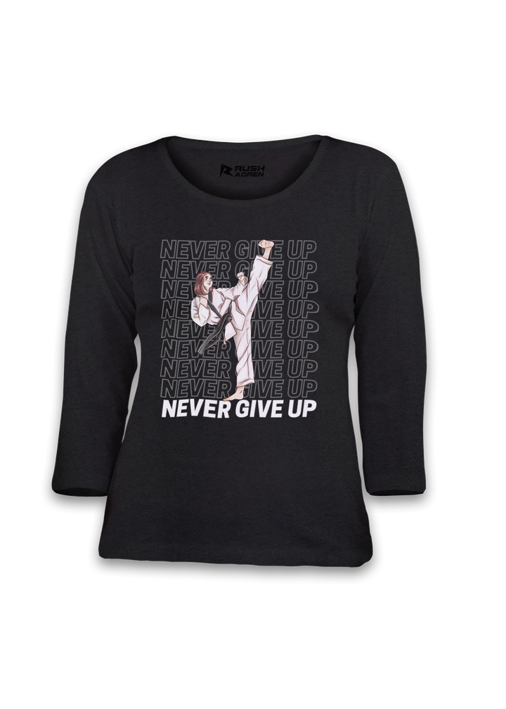 Karate Never Give Up Classic T-Shirt