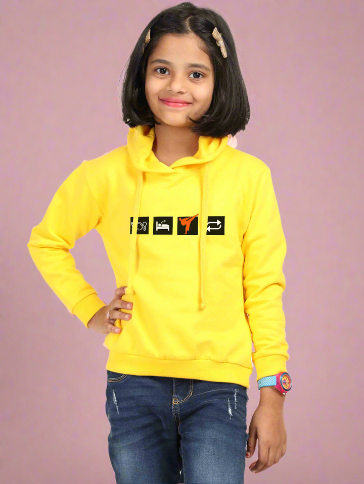 yellow_girl_hoodie6